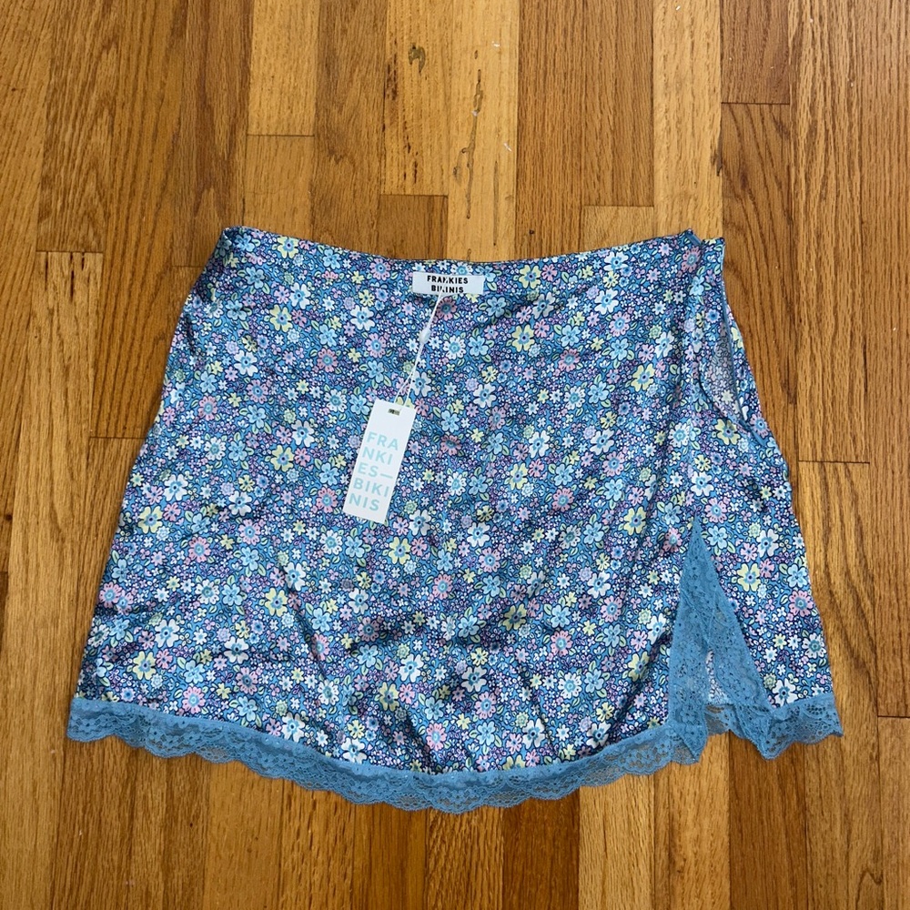 Frankie's Bikinis Blue Floral Skirt